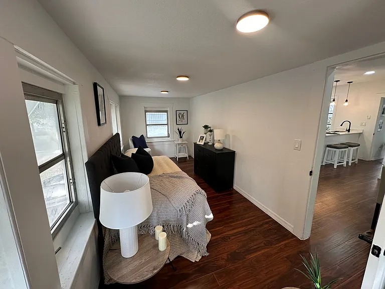6506 N Wellington Ave #B — Photo 8