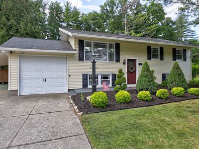 21 Quevic Drive, Saratoga Springs, NY, 12866