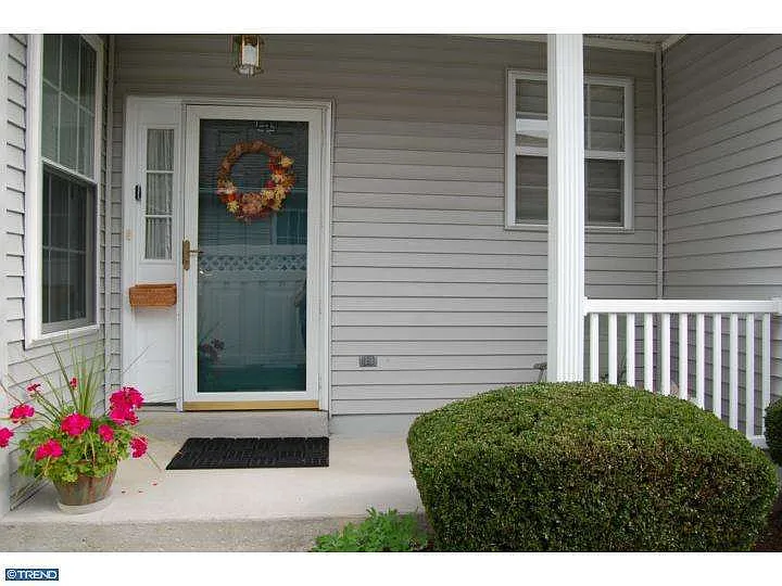 800 S Phipps Woods Ct photo 1