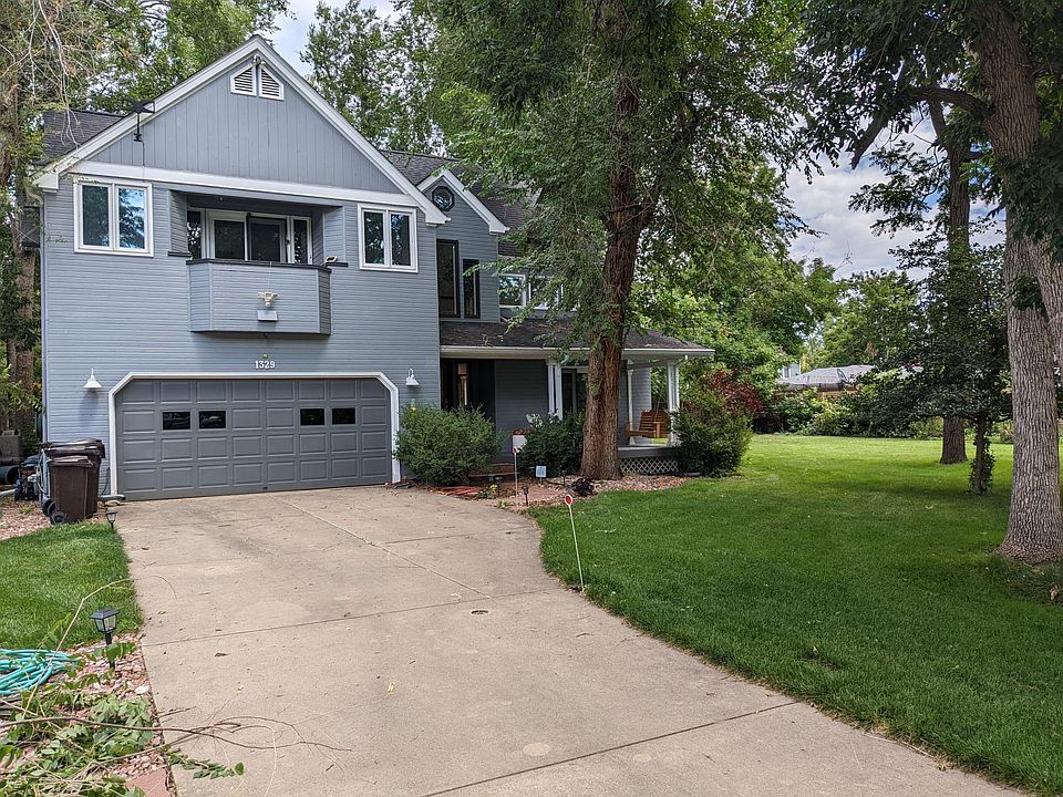 The house is set way back from the street making it very quiet.