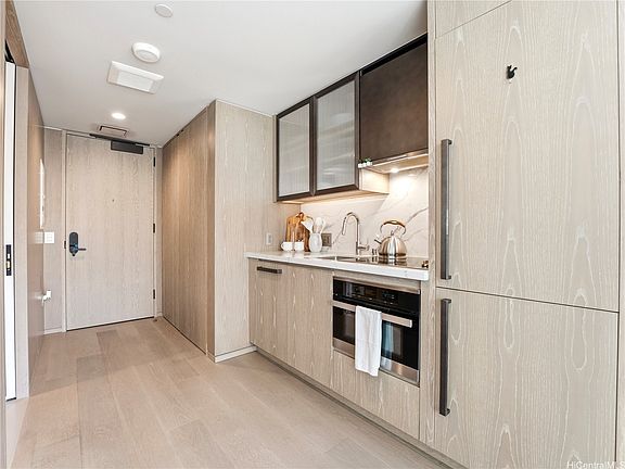 5th image of 1000 Auahi St #633