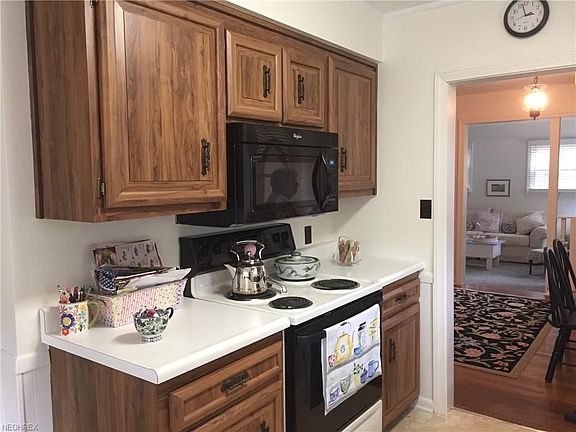 4th image of 520 Seacrist Ln