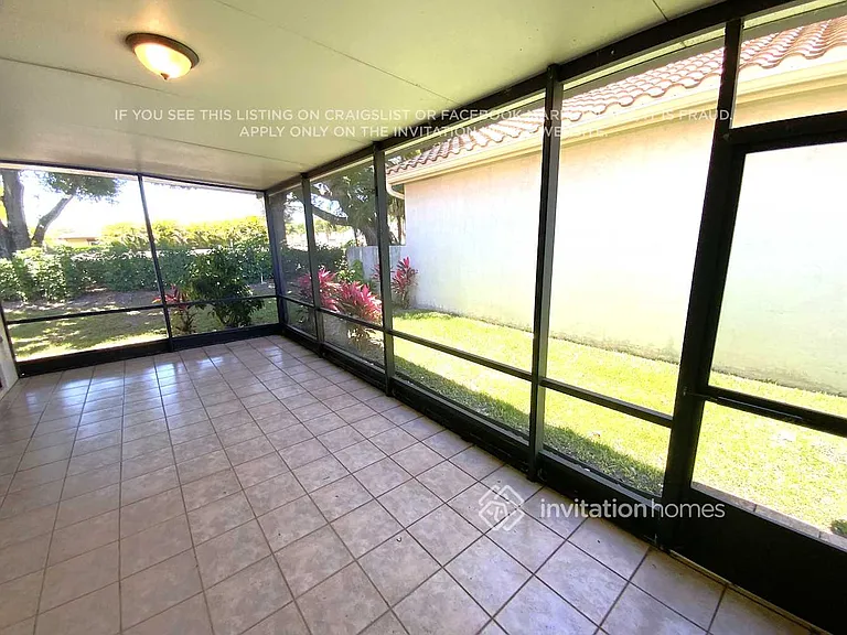 10213 Lexington Lakes Blvd N — Photo 17