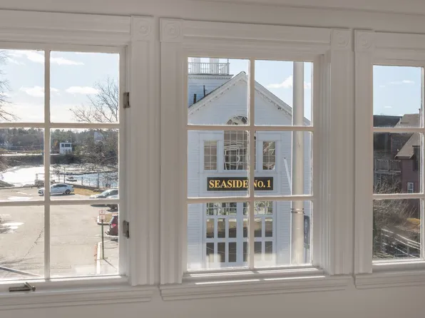 21 Central St Unit 1, Manchester, MA 01944