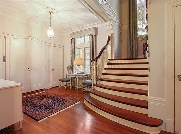 3rd image of 5 Newcomb Blvd