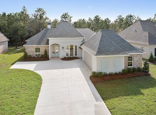 517 Bedico Pkwy, Madisonville, LA 70447