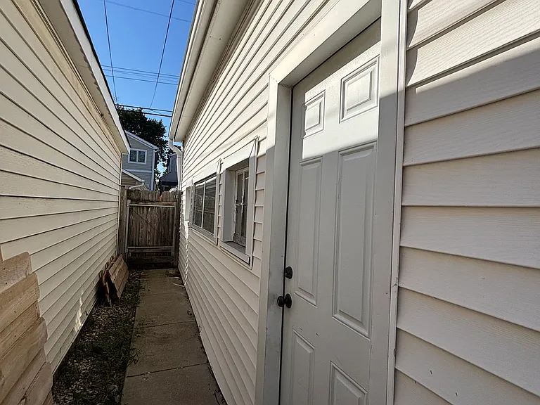 3748 S Wallace St #2 — Photo 17