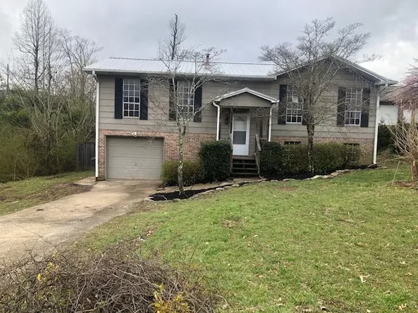 104 Spring Glade Cir, Trussville, AL 35173