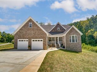 599 Goldenrod Ln, Lexington, NC 27295
