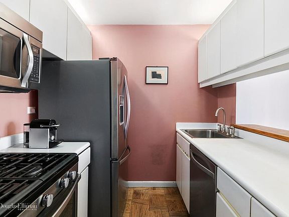 5th image of 630 1st Ave APT 26F