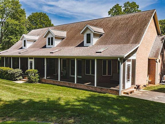 5th image of 3908 River Rd