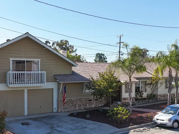 8550 Roach Dr, La Mesa, CA 91942