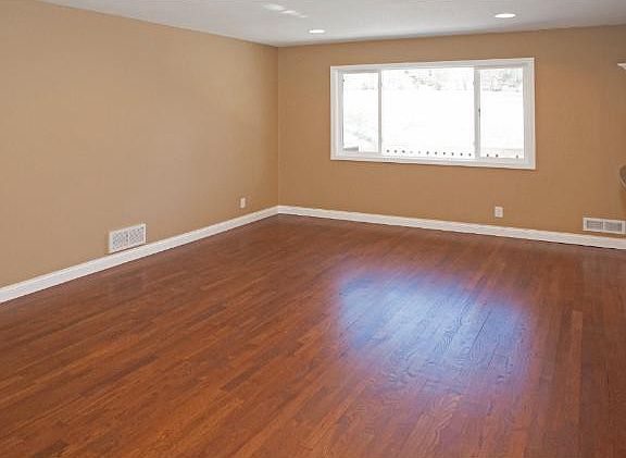 5th image of 13768 Fairlawn Ave