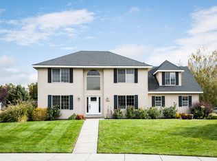 7230 W 15th Ave, Kennewick, WA 99338