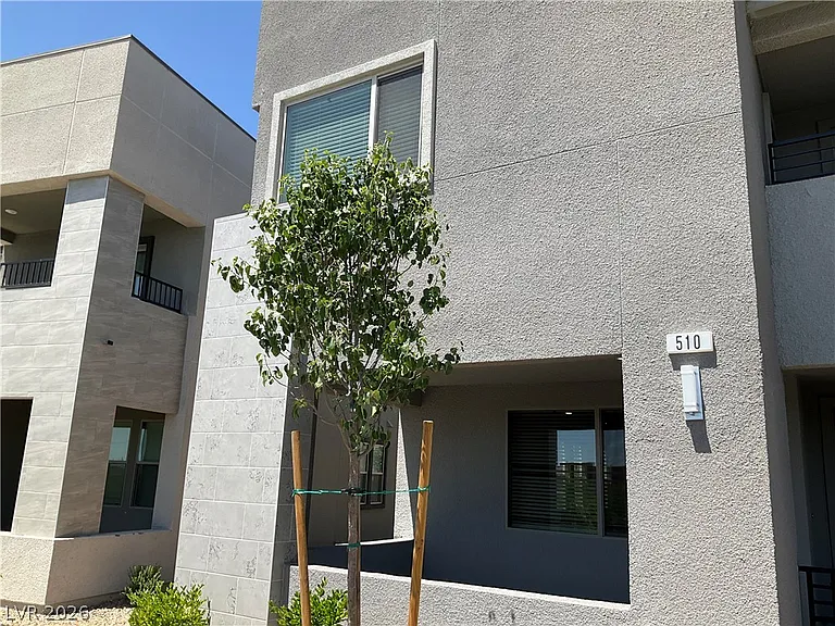 510 Mahogany Ridge St — Photo 2