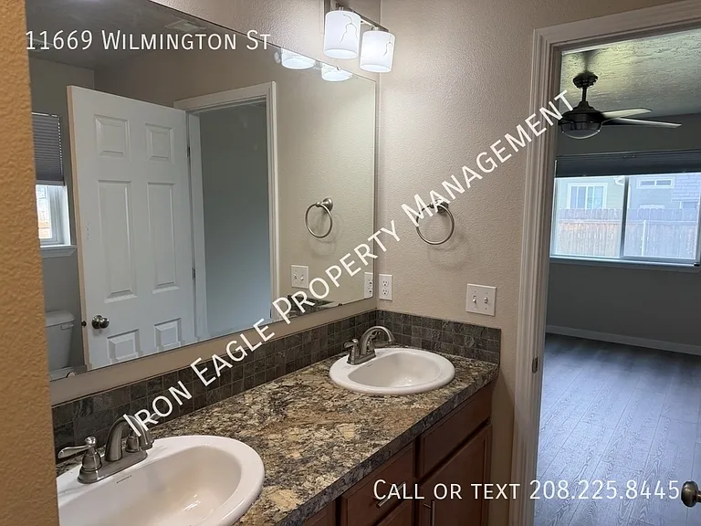 11669 Wilmington St — Photo 12