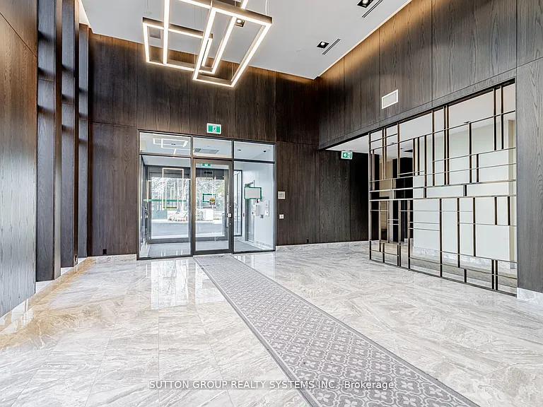 1461 Lawrence Ave SW #611 — Photo 27