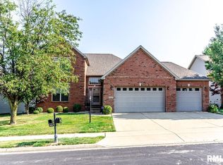 4607 N Weaverridge Blvd, Peoria, IL 61615