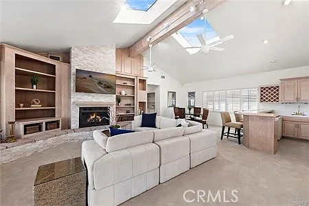 4 bed, 2300 sqft, $12,500 — Photo 3