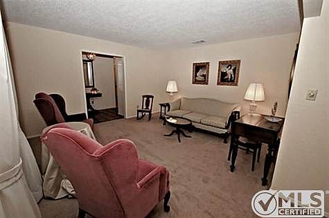3rd image of 3421 Ashford Ave