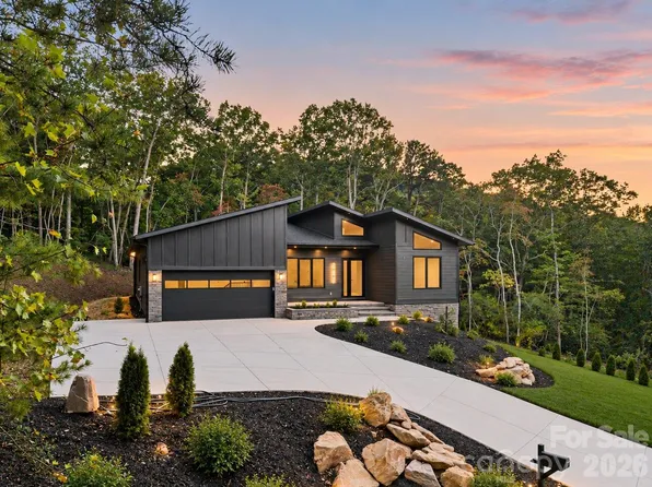 51 Balsamwood Rd, Leicester, NC 28748