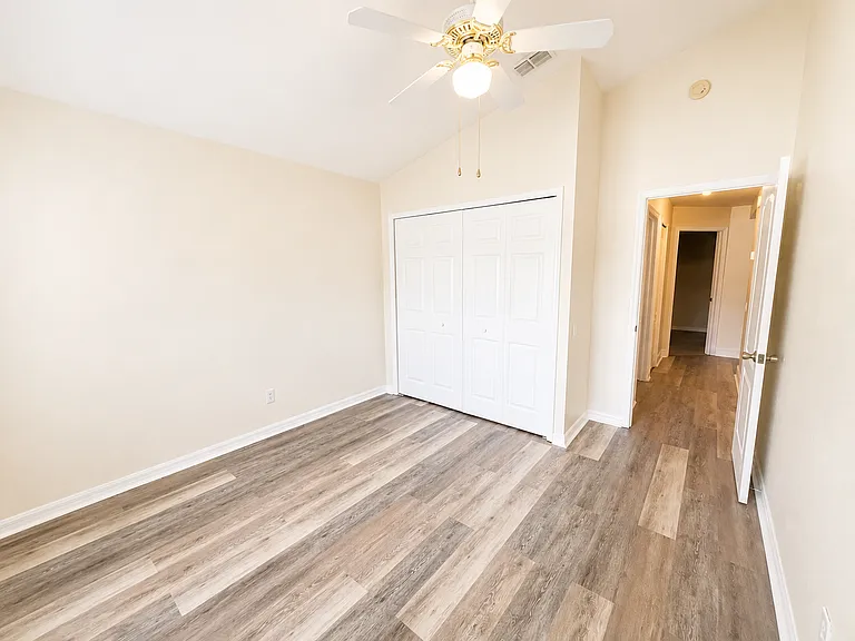 4201 Pine Isle Dr — Photo 25