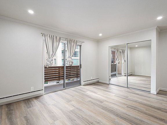 4th image of 145 17th St APT 208