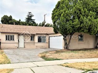 8006 Hesperia Ave, Reseda, CA 91335