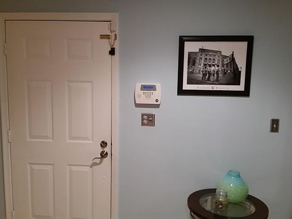 4th image of 2840 SE 5th Cir #25A