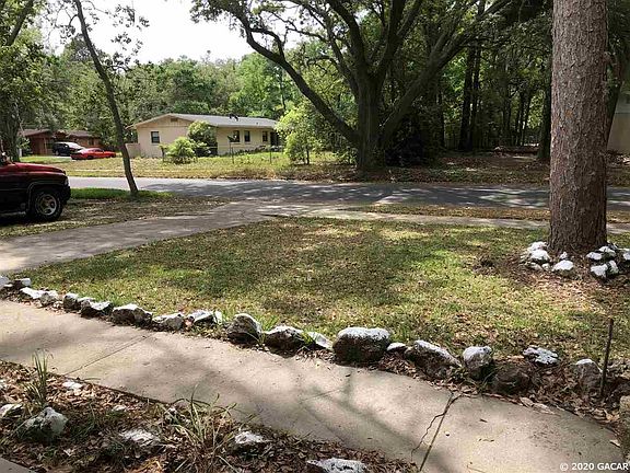 3rd image of 3016 NE 18th Dr