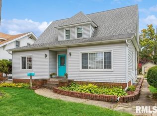2904 12th Ave, Moline, IL 61265