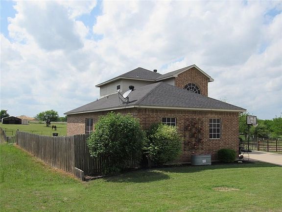 4th image of 11021 Adiana Ln