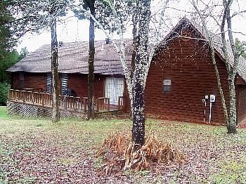 2nd image of 225 Hollow Ln