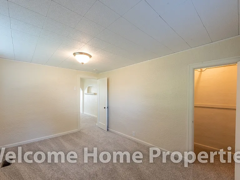309 SW 6th St — Photo 23
