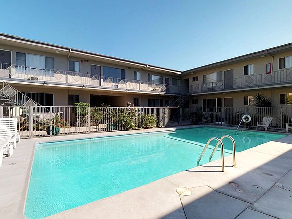 2nd image of 5715 Vineland Ave #85-30