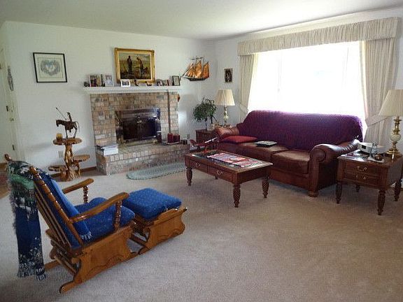 2nd image of 277 Mackenzie Dr
