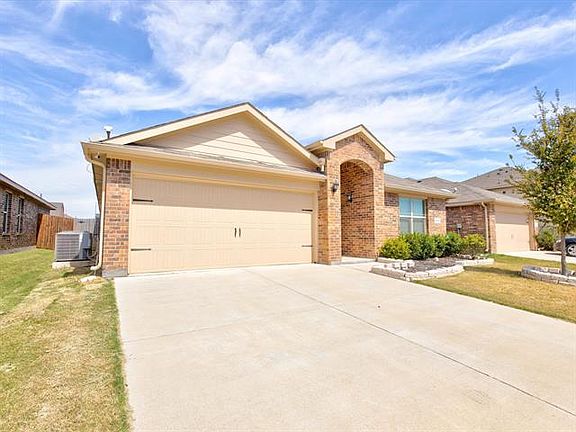 2nd image of 2616 Gains Mill Dr