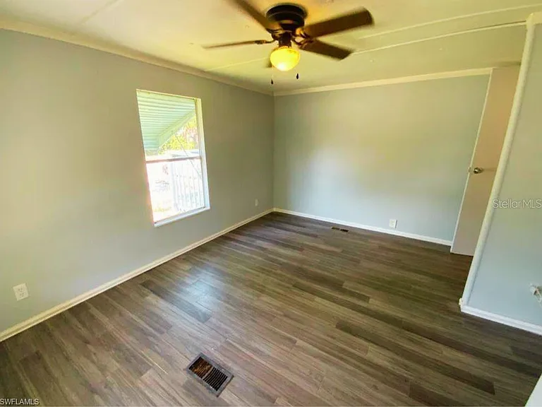1281 Richmond Ave — Photo 10