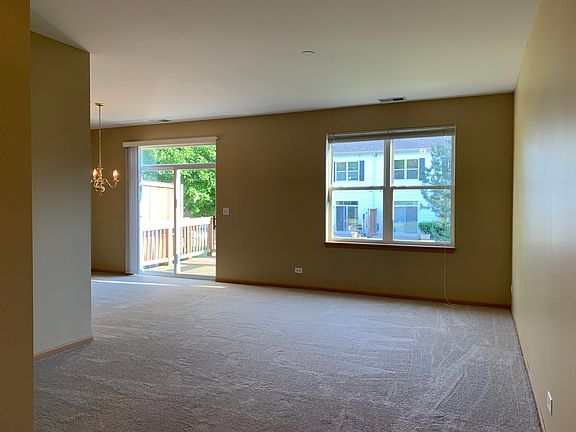 2nd image of 375 Chesapeake Ln #375