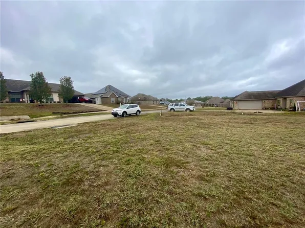 501 Ocho Rios Dr #70, Pineville, LA 71360