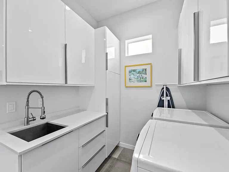 2335 Waldemere St — Photo 21