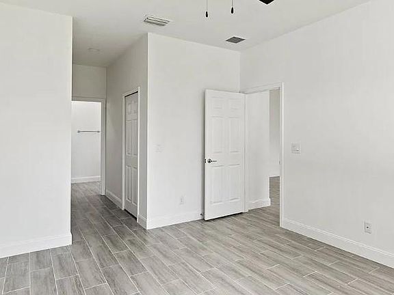 4th image of 3208 29th St W Unit 1