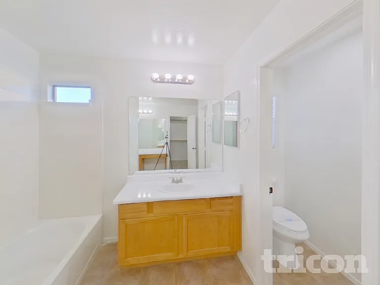 42309 W Desert Fairways Dr — Photo 6