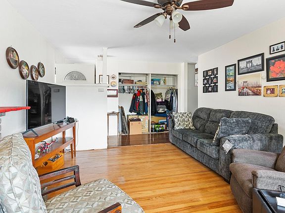 5th image of 200 Cardinal Lane