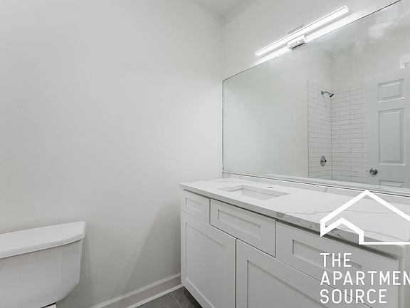 4th image of 2112 N Campbell Ave #0