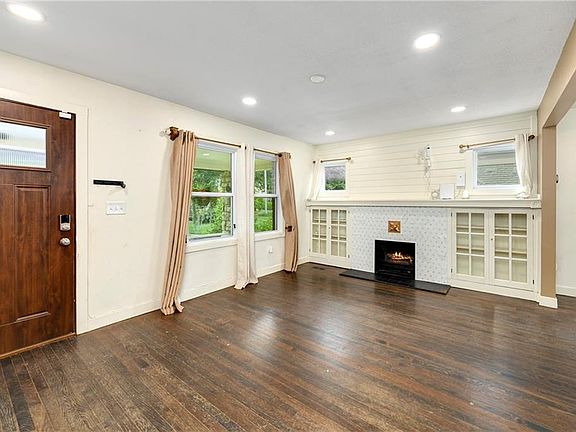 5th image of 1462 E 78th St