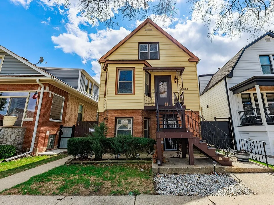 5935 W Patterson Ave #2