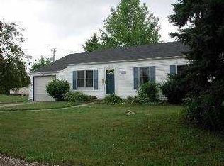 3686 Lakepointe Dr, Northwood, OH 43619