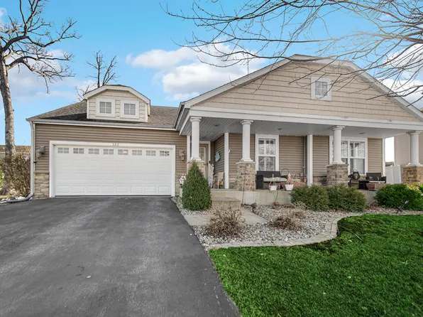 323 E 129th Pl, Crown Point, IN 46307