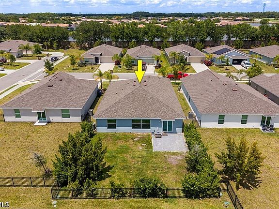 2nd image of 13910 Buckingham Oak Dr